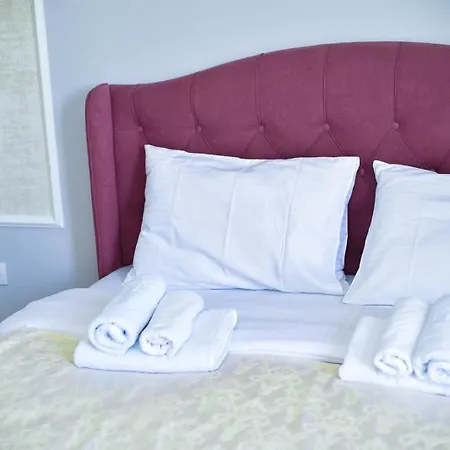 Adonis 204 아파트 즐라티보