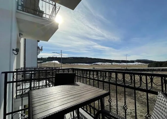 Adonis 204 아파트